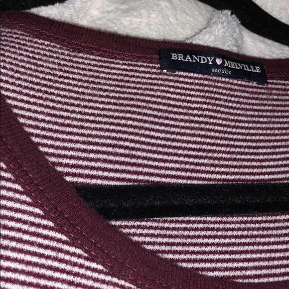 Hardly worn brandy Melville - Picture 2 of 3